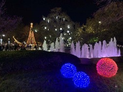 Λάρισα: Aνοίγει η αυλαία της εορταστικής περιόδου - Ανάβει το Χριστουγεννιάτικο δένδρο