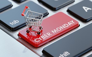 Λάρισα: Στους ρυθμούς της Cyber Monday σήμερα η αγορά