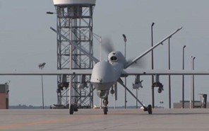 Πώς η δράση των αμερικανικών drones στην Υεμένη συνδέεται με… τη Λάρισα