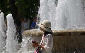Χτύπησε 40άρια στη Θεσσαλία, νέο κύμα ζέστης την Τετάρτη
