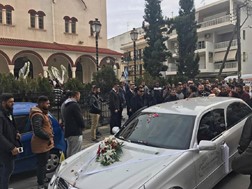 Ράγισαν καρδιές στην κηδεία του 11χρονου στη Λάρισα 