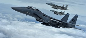 Έφυγε η καλύπτρα από αμερικανικό F-15 – Αναγκαστική προσγείωση στη Λάρισα