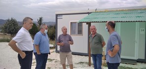 Κλιμάκιο στελεχών του ΚΚΕ στα σεισμόπληκτα χωριά του Δήμου Ελασσόνας 